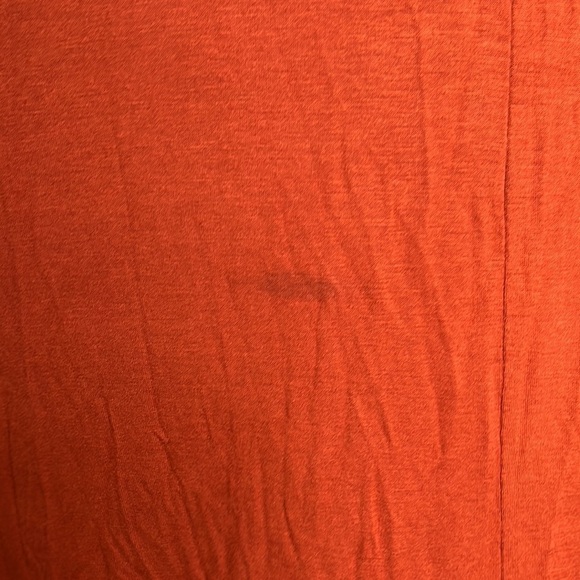 ACTIVE USA BURNT ORANGE CASUAL SHORT SLEEVED VNECK TSHIRT MEDIUM - Picture 6 of 9